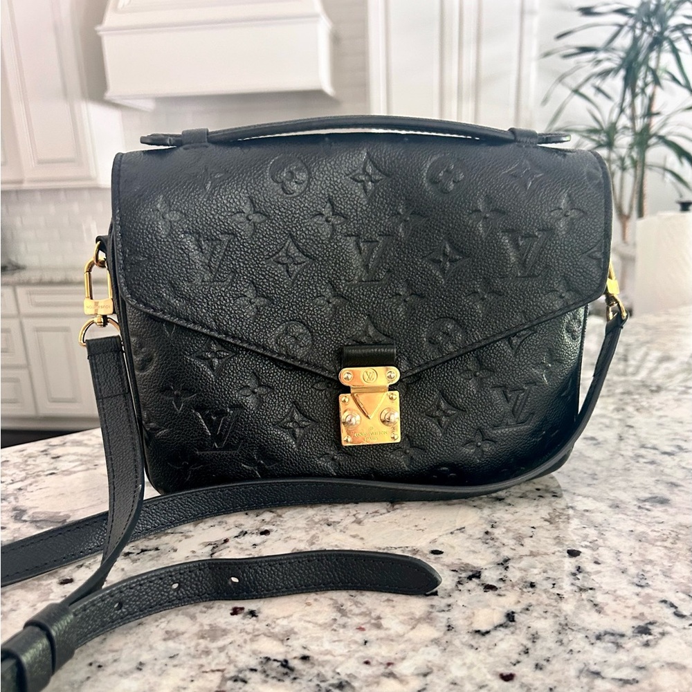 Louis Vuitton Empriente Pouchette Black